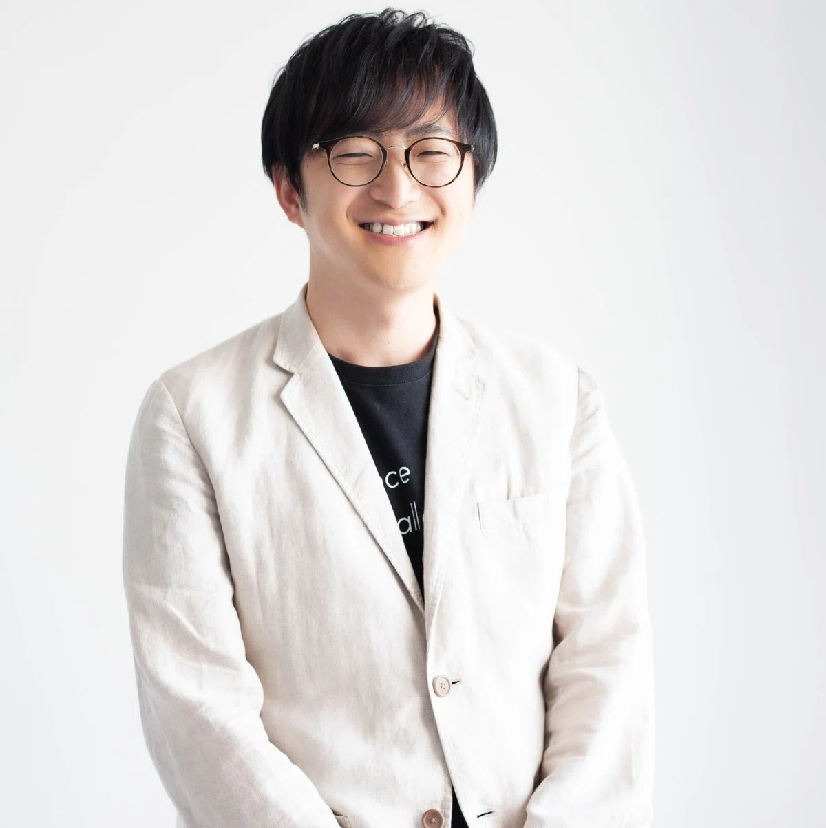 不登校支援に取り組む小幡和輝さんの写真